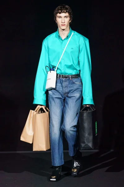 Look 23